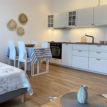 Apartamenty Marea Rentals Aquarius Устка Экстерьер фото
